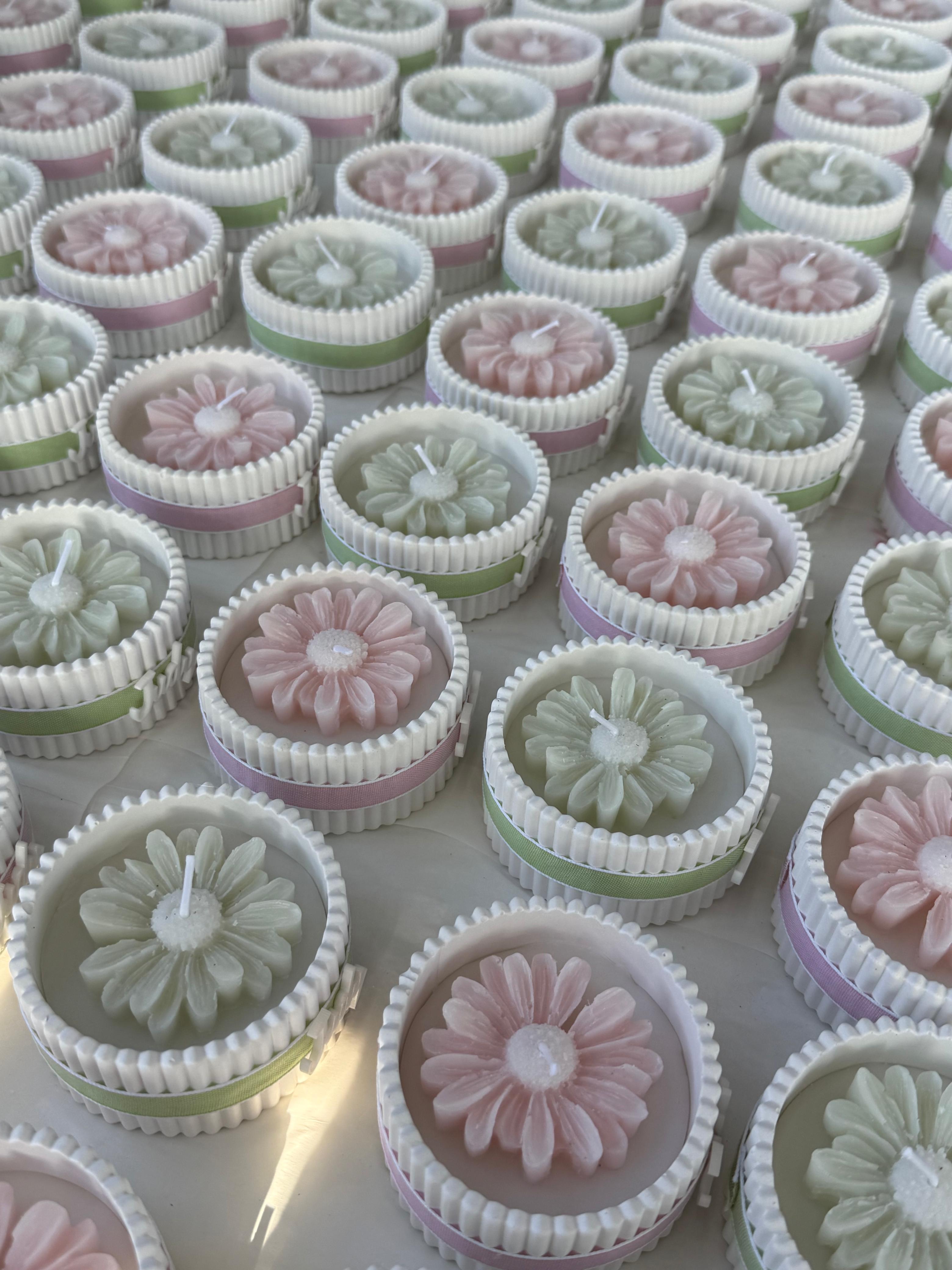 Seasonal gifts & sets